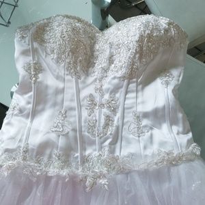 Wedding dress